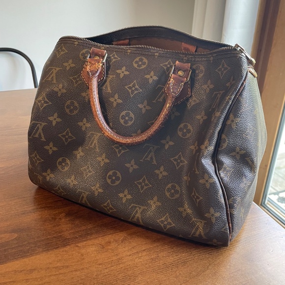 Authentic Louis Vuitton speedy 30 - Picture 10 of 11